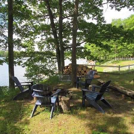 Lake House Lodge Lupton Εξωτερικό φωτογραφία